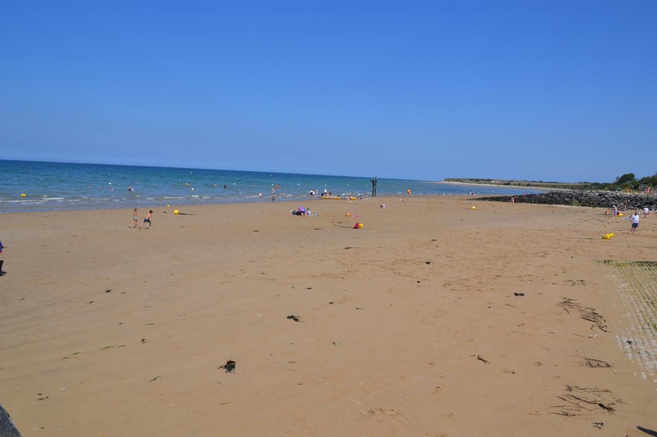Gite "Au P'Tit Tourois" De Plain-Pied Tout Confort Avec Veranda Proche D'Omaha Beach Et De Bayeux Accueillant Les Animaux Exterior foto